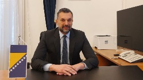 Skandiranje je opravdano